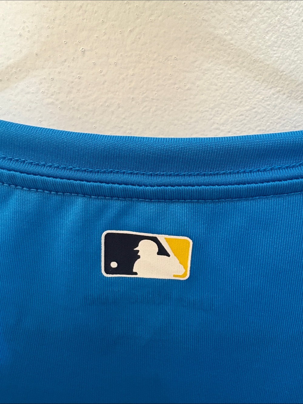 Nike Blue-to-Black Gradient Tee with Yellow Swoosh - Picture 4 of 6